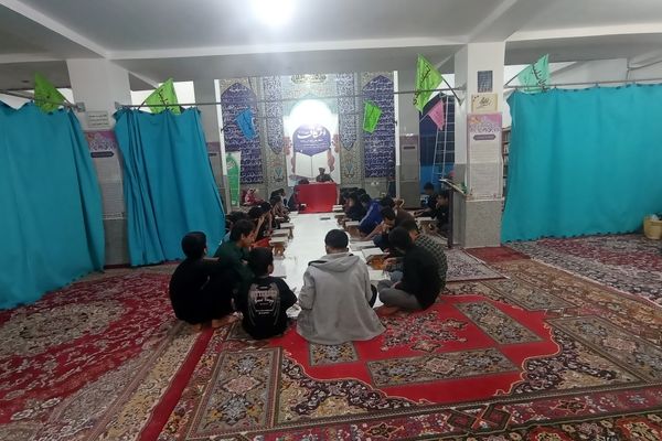 برگزاری مراسم معنوی اعتکاف در شهر پاتاوه 