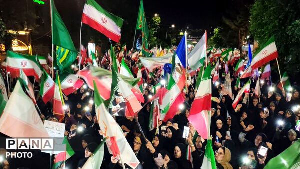 هفتادمین شب؛ بیداری ملت ایران