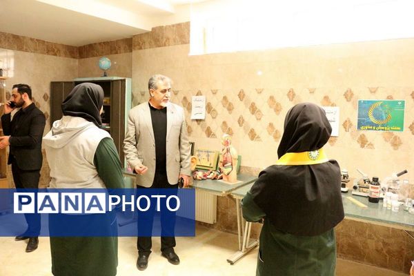 افتتاح کارگاه آزمایشگاه شیمی در دبیرستان سردار سلیمانی فیروزکوه با نگاه به ارتقای کیفیت آموزشی