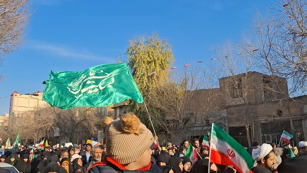 جلوه‌های باشکوه حضور مردم قم در راهپیمایی ۲۲ دی
