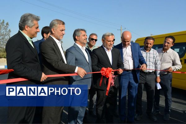 بهارستان روی ریل پیشرفت، افتتاح چندین طرح خدماتی و عمرانی