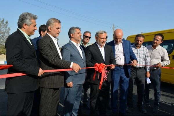 بهارستان روی ریل پیشرفت، افتتاح چندین طرح خدماتی و عمرانی