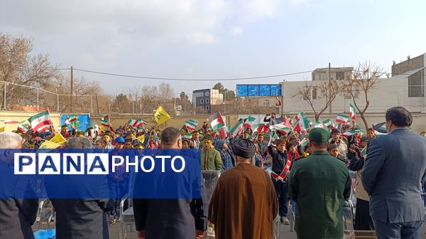 مراسم زنگ مقاومت در دبستان امیرمعزی 