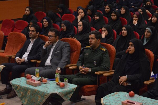 مدرسه انقلاب در بهارستان‌دو به ایستگاه پایانی رسید
