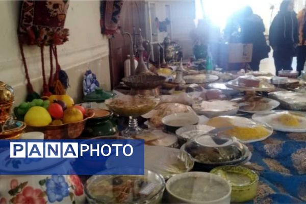 جشنواره غذاهای محلی شاهد 16، عطر سنت در حیاط مدرسه