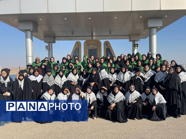 آیین بدرقه کاروان راهیان نور هنرستان بنت الزهرا هادی‌شهر 