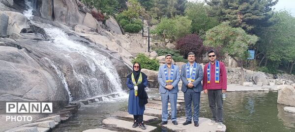 غبارروبی و تجدید میثاق با روح پاک شهدای گمنام در مشهد