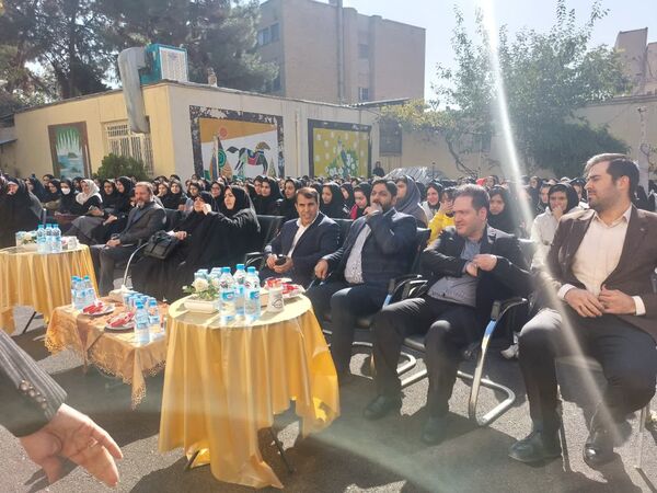 انتخابات بیست‌ و‌ چهارمین دوره شهردار مدرسه در هنرستان سمیه منطقه ۱۳