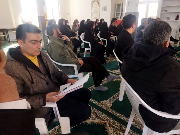 دومین جلسه هدایت تحصیلی پایه نهم دبیرستان نمونه دانش کاشمر