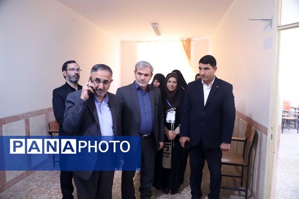 بازدید معاون حقوقی و امور مجلس وزیر آموزش و پرورش از حوزه ارزیابی پذیرفته شدگان کیفیت‌بخشی در آموزشگاه عفتیه تبریز