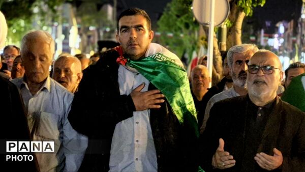 خروش مردم فردیس در تداوم مسیر انقلاب