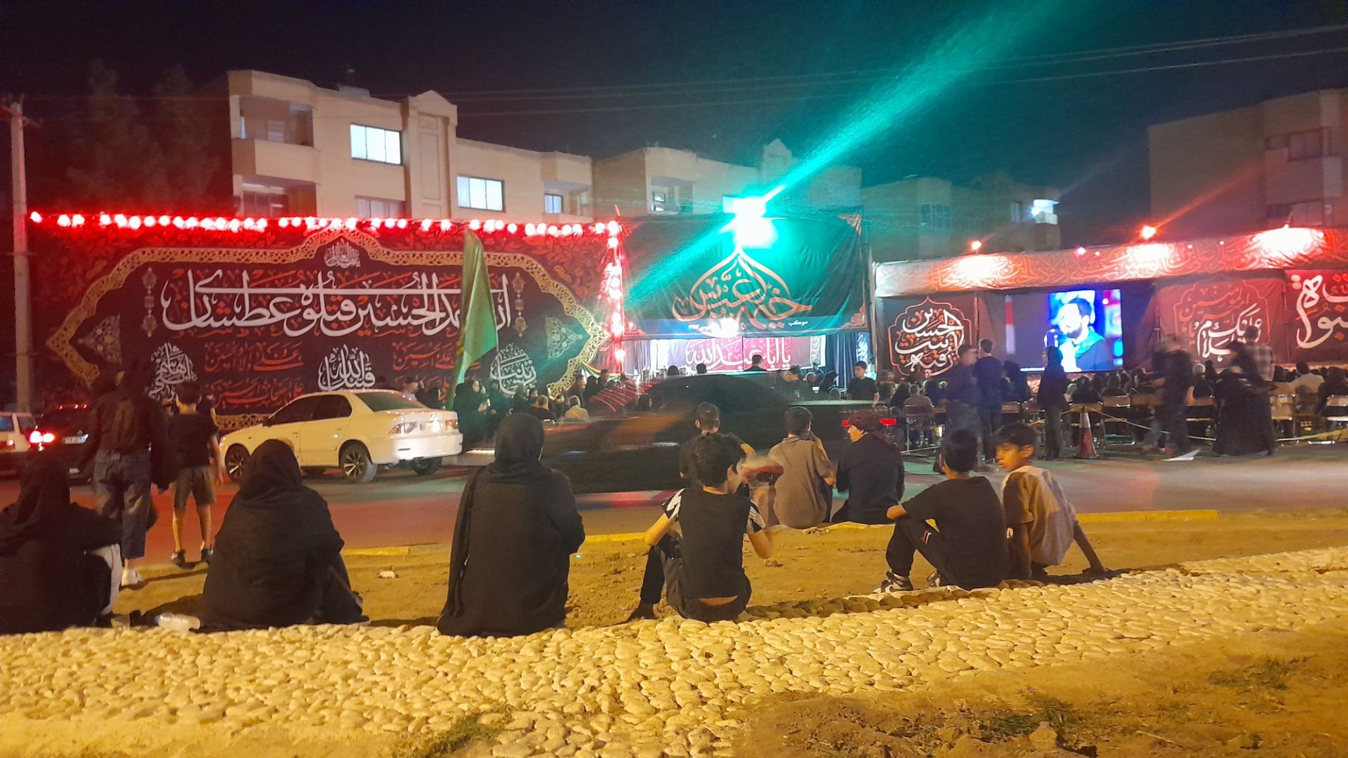 نسل جوان و کودک، پرچم‌داران عشق حسینی در مشهد
