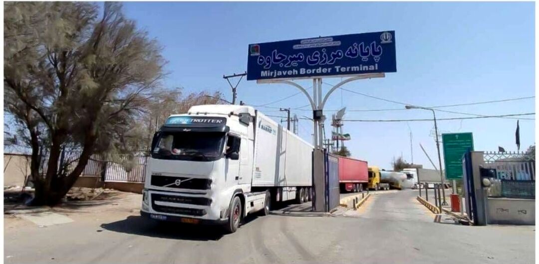 جابجایی بیش از ۹۳۰ هزار تن کالا از پایانه‌های مرزی شمال استان در ۴ماهه نخست سال