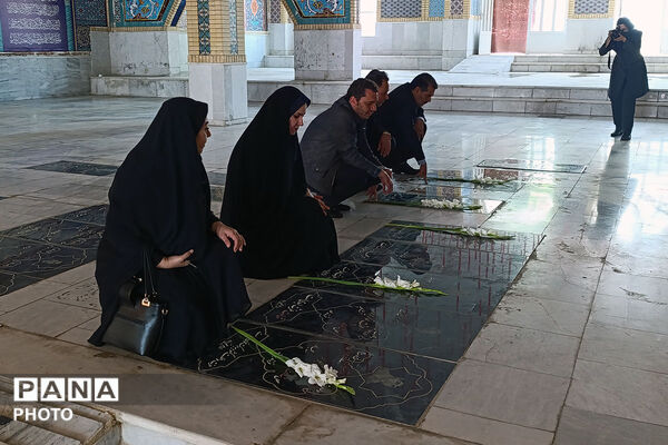 ادای احترام به شهدا و تجلیل از مربیان بهداشت در خراسان شمالی