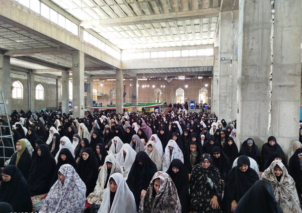 نماز جمعه در آخرین جمعه ماه محرم 