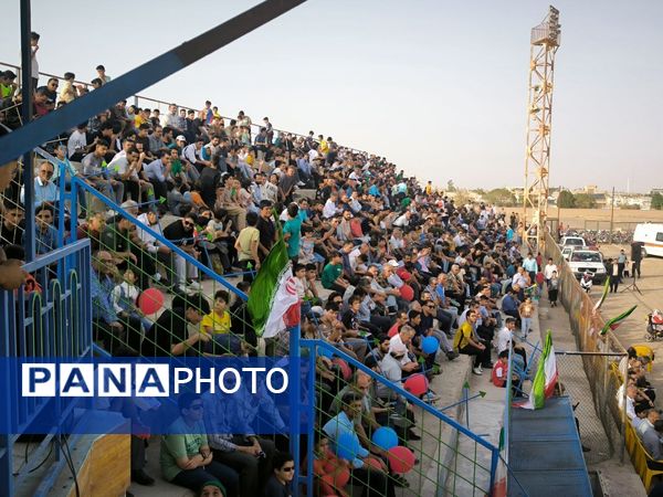 دیدار دوستانه پیشکسوتان تیم‌های ملی پرسپولیس و استقلال تهران با پیشکسوتان فوتبال گناباد و بجستان
