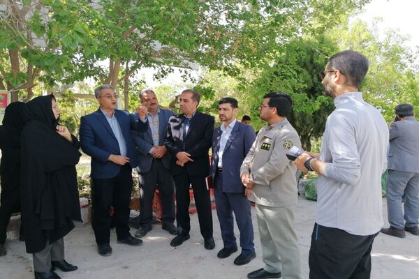 حضور دانش‌آموزان پیشتاز دبستان شهید شوشتری در کوهستان پارک شهرستان فاروج