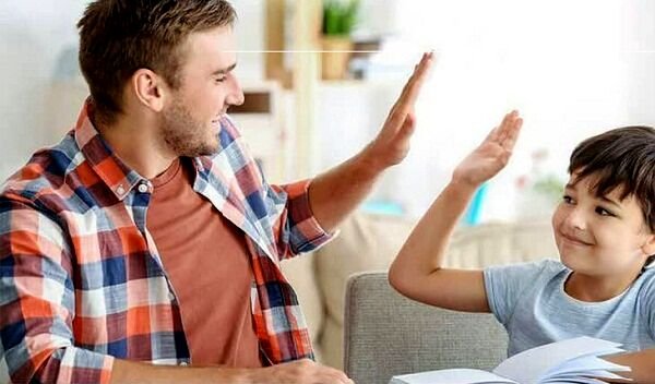 والدین چگونه می‌توانند به سلامت روان فرزند خود کمک کنند؟