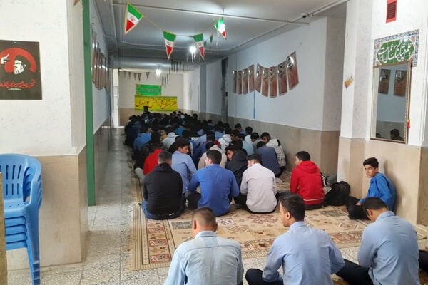 گرامیداشت هفته بسیج در مدارس 