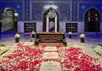 هیئت روی دانش آموزان خوشابی در مراسم سوگواری رهبر شهید