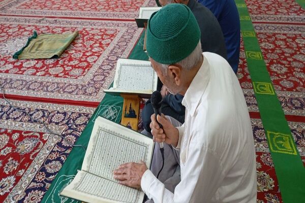 اعتکاف سه روز در بهشت در مسجد جامع شهر بار نیشابور 