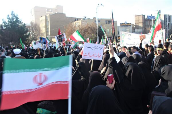 جلوه‌های حضور نوجوانان در راهپیمایی 22 دی مردم قم