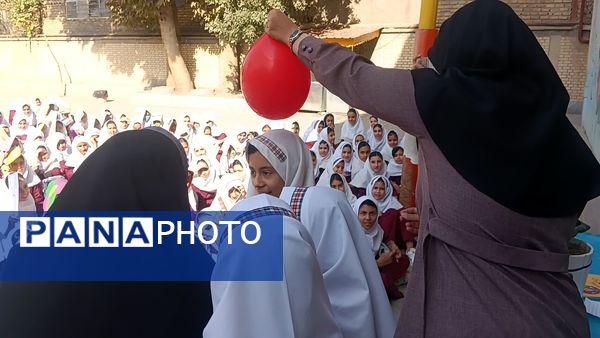 ولادت حضرت زینب (س) در دبستان شطیطه2