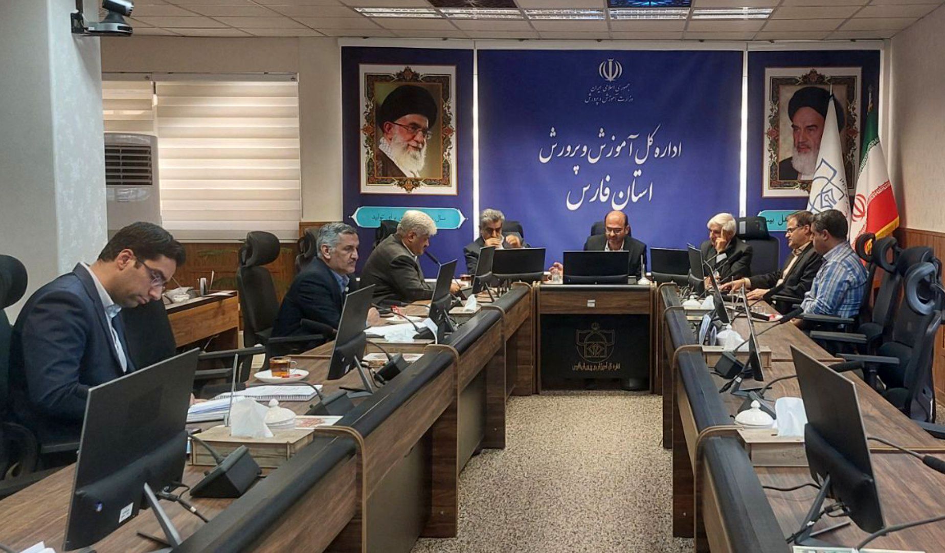 لزوم استفاده از ظرفیت مشارکت‌های مردمی ودستگاه‌ها و سازمان ها برای تحقق نهضت مدرسه سازی در سراسر استان فارس