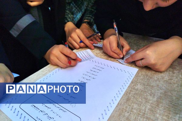 مدرسه امیر المومنین ورامین میزبان انتخابات متمرکز شورای دانش آموزی