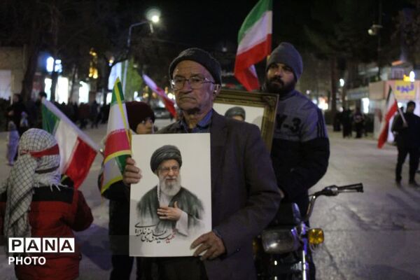 احیا در اولین شب قدر و هشتمین شب مراسم شهادت قائد امت آیت الله خامنه ای 