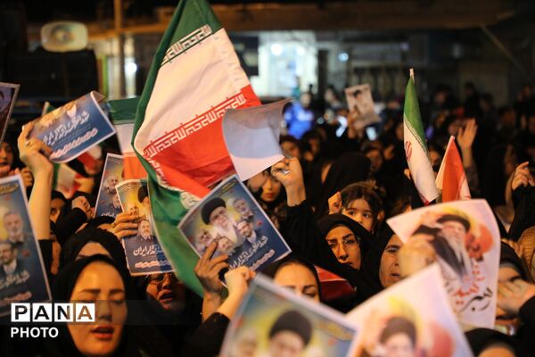  ادای احترام به ارتحال رهبر معظم انقلاب در شهرستان لنده 