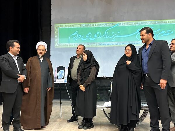  رونمایی از چهار کتاب در شب شعر خلیل‌آباد