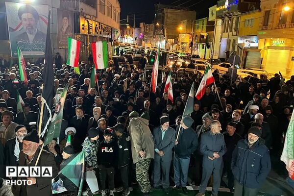 مراسم چهلم رهبر شهید در مسجد جامع شهرستان فیروزکوه 