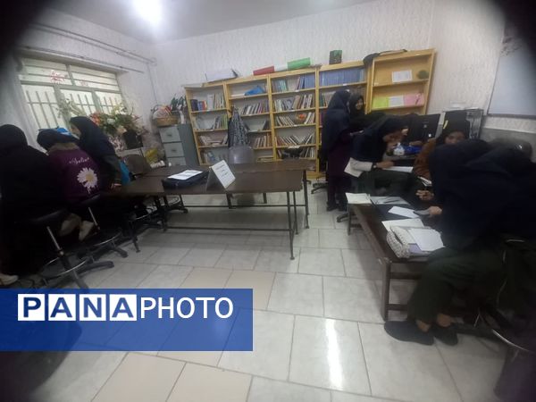 برگزاری لیگ پایا در دبیرستان عفت