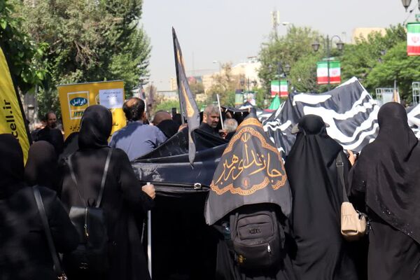 قدم به قدم در مسیر عاشقی اباعبدالله‌الحسین‌(ع)