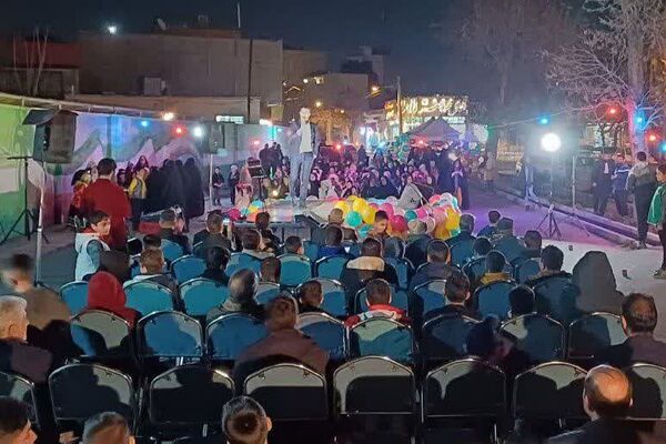 جشن خیابانی و هئیت هفتگی دختران دبیرستان شهید رستمرودی به مناسبت ولادت حضرت رقیه(س) 