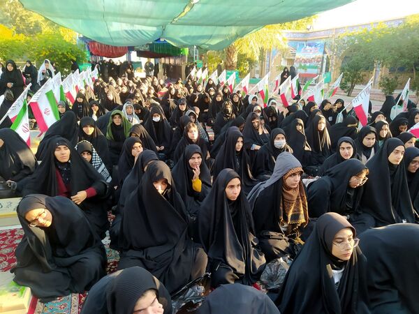اردوی راهیان نور دانش‌آموزان ناحیه 2 قم