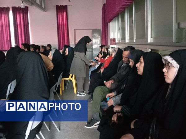 برگزاری کارگاه آموزش خانواده در دبیرستان نمونه اندیشه