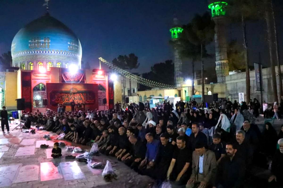 عزاداری شب هفتم محرم در امامزاه عمادالدین رباط‌کریم