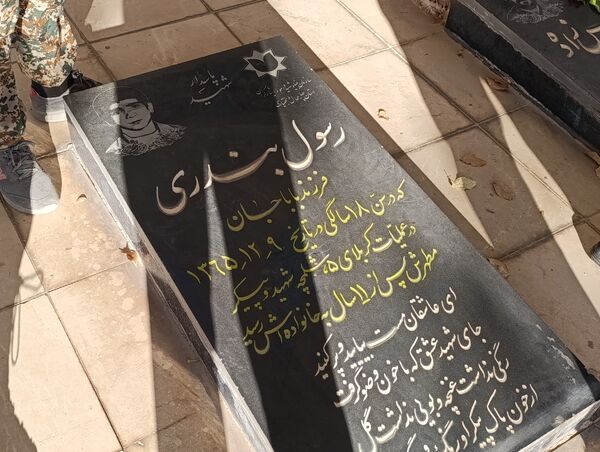 اجرای طرح لاله‌های روشن در آموزشگاه شیخ فضل‌الله نوری 