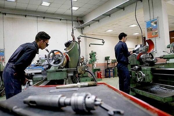 آموزش مبانی اقتصاد مقاومتی به دانش‌آموزان، راهکاری برای مقابله با فشارهای اقتصادی است