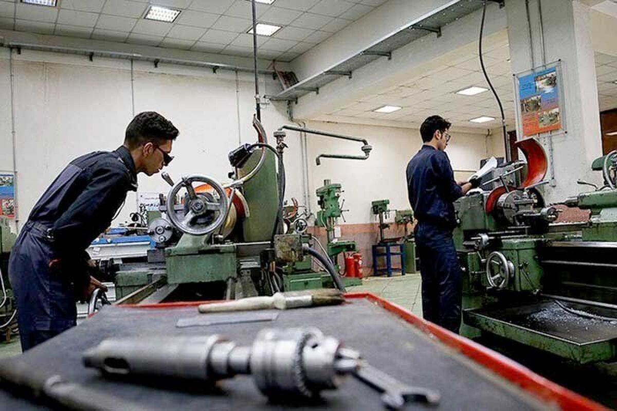 آموزش مبانی اقتصاد مقاومتی به دانش‌آموزان، راهکاری برای مقابله با فشارهای اقتصادی است