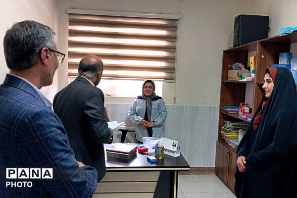 بازدید رئیس اداره آموزش و پرورش جوادآباد از مراکز بهداشتی