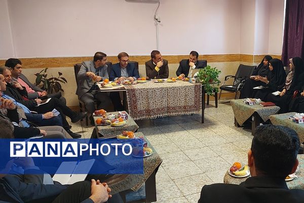 گردهمایی نمایندگان مدیران مناطق شهرستان‌های استان‌‌تهران در بهارستان‌۲