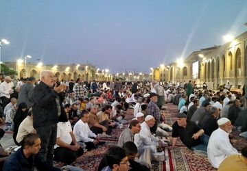 شب میلاد امام هشتم شعیان در حرم مطهر رضوی