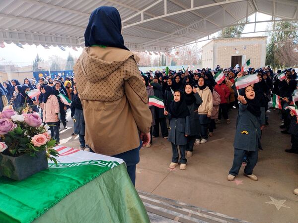 جشن میلاد امام زمان(عج) در دبستان فرهنگ فرازمند
