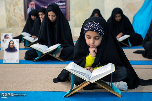 مراسم جزخوانی قرآن کریم در آستان مقدس امامزاده نرمی - اصفهان