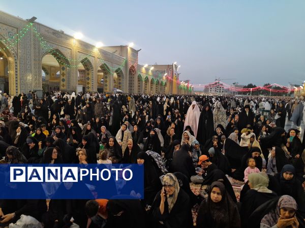 شب میلاد امام هشتم شعیان در حرم مطهر رضوی