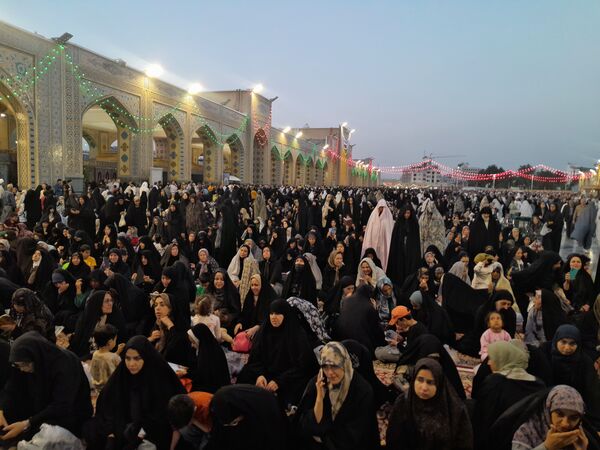 شب میلاد امام هشتم شعیان در حرم مطهر رضوی