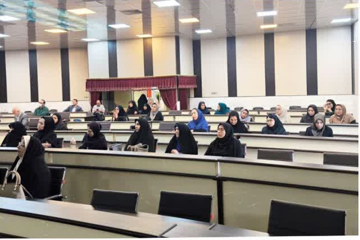 مدارس غیردولتی پیشگام در پیاده‌سازی اسناد بالادستی باشند